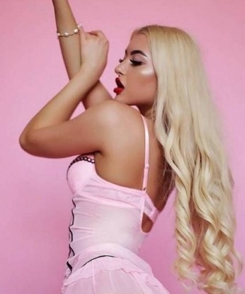 У меня дружелюбная натура и нежный характер, тебе будет комфортно рядом со мной.
💃 Я предлагаю широкий спектр услуг, от незабываемых эротических массажей до пикантных игр в постели. Обладая изящным телом, горячей страстью и воображением, я превращу встречу в настоящий праздник эмоций.
📷 Мои фотографии подтверждают мою красоту и сексапильность. Устроив свидание со мной, ты получишь не только мое обаяние, но и моменты сладострастного наслаждения, о которых ты всегда мечтал.
💌 Заказывай меня на вечер или ночь, и ты оценишь мою скромность, чуткость и желание удовлетворить тебя. Ты будешь в восторге от проведенного времени и захочешь вернуться ко мне снова и снова. Звони прямо сейчас и наша встреча станет незабываемой! 1630, 20 лет