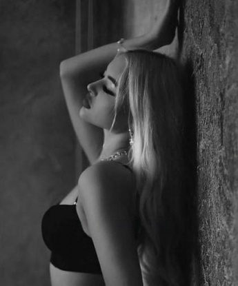 У меня дружелюбная натура и нежный характер, тебе будет комфортно рядом со мной.
💃 Я предлагаю широкий спектр услуг, от незабываемых эротических массажей до пикантных игр в постели. Обладая изящным телом, горячей страстью и воображением, я превращу встречу в настоящий праздник эмоций.
📷 Мои фотографии подтверждают мою красоту и сексапильность. Устроив свидание со мной, ты получишь не только мое обаяние, но и моменты сладострастного наслаждения, о которых ты всегда мечтал.
💌 Заказывай меня на вечер или ночь, и ты оценишь мою скромность, чуткость и желание удовлетворить тебя. Ты будешь в восторге от проведенного времени и захочешь вернуться ко мне снова и снова. Звони прямо сейчас и наша встреча станет незабываемой! 1630, 20 лет